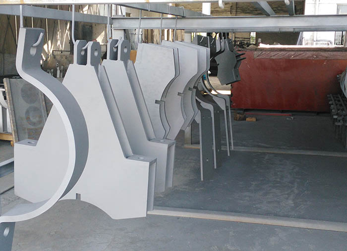 C形螺桿動載管夾